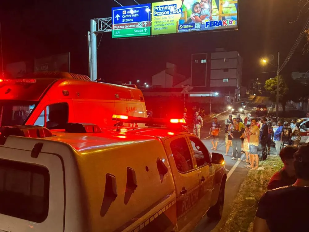 Jovem baleado em tentativa de homicídio segue internado na UTI do Hospital Regional de Patos