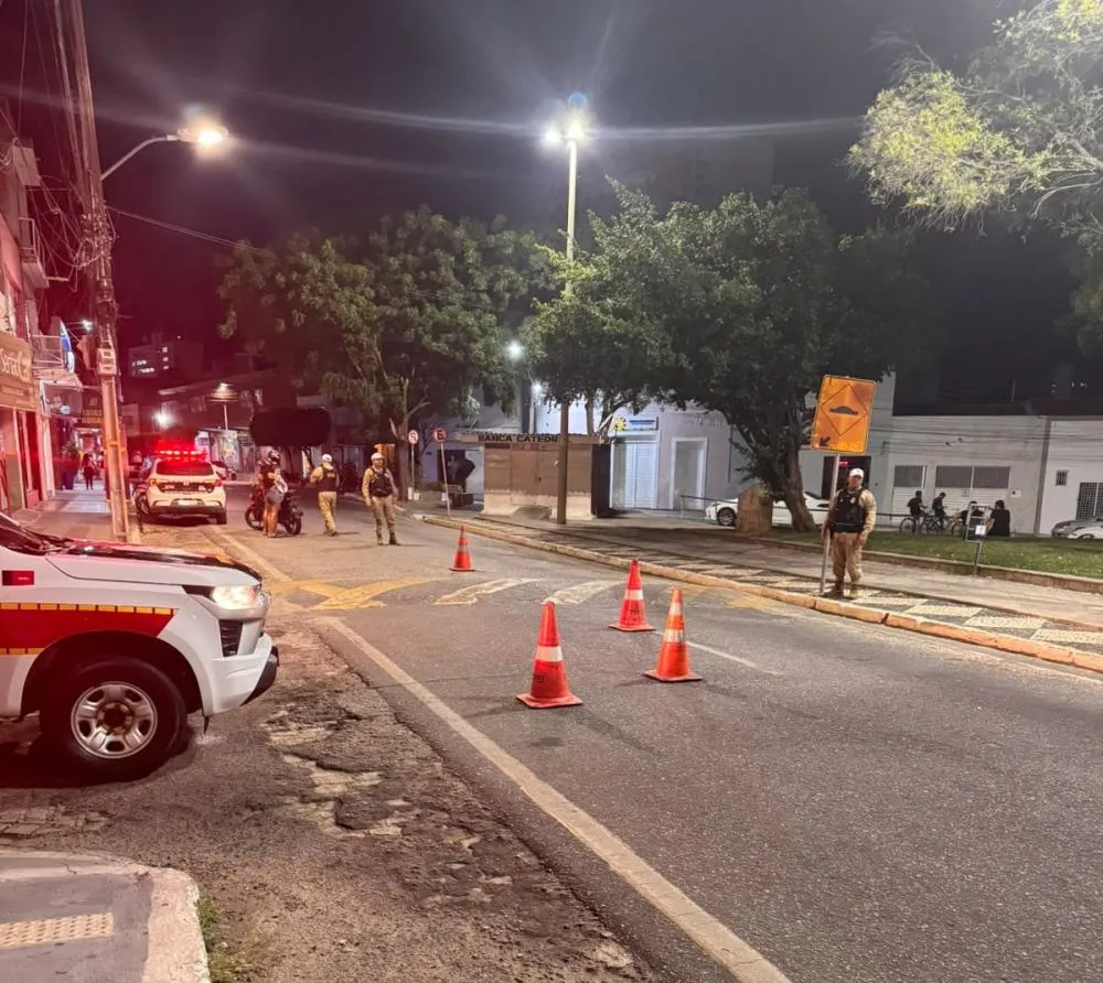 Polícia Militar intensifica blitz e checkpoints para reforçar segurança em Patos