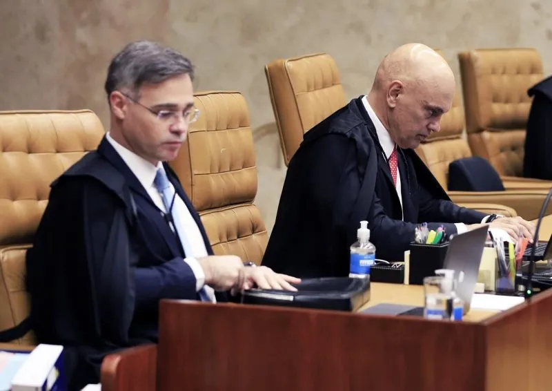O Globo: Moraes e Mendonça discutiram sobre mensagens de Vorcaro