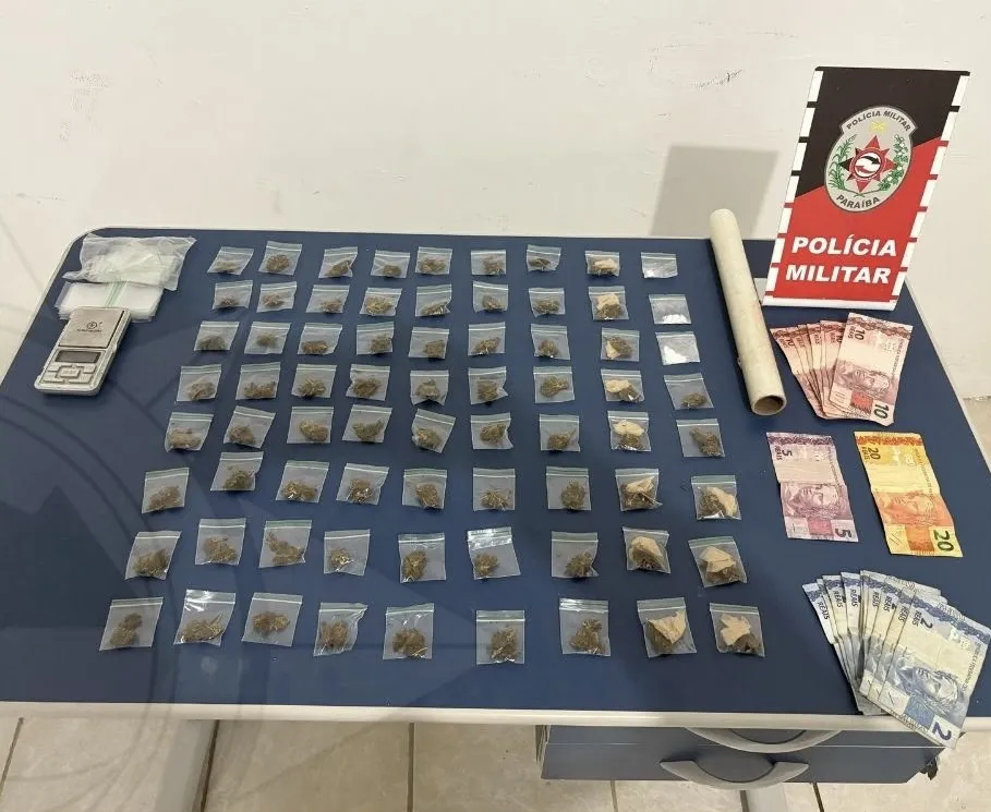Polícia Militar prende suspeito de tráfico de drogas em lava-jato na Vila Teimosa, em Patos