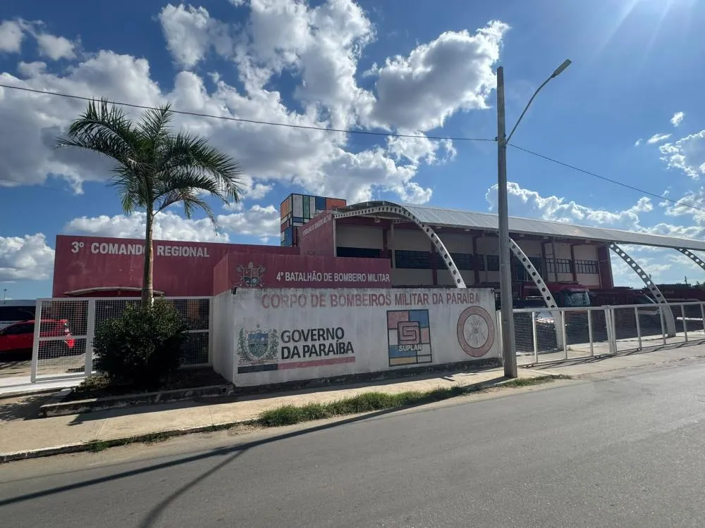 Bombeiros orientam população para prevenir acidentes com fogos durante o período junino